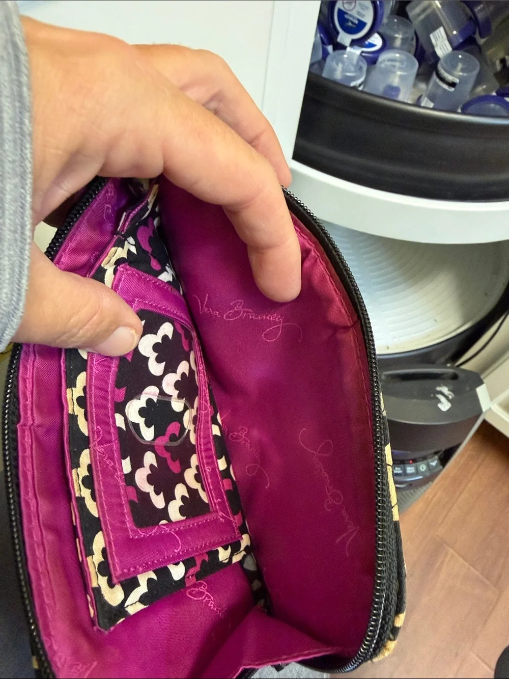 retired/ vintage Vera Bradley Black, Pink & Cream Quilted Wristlet